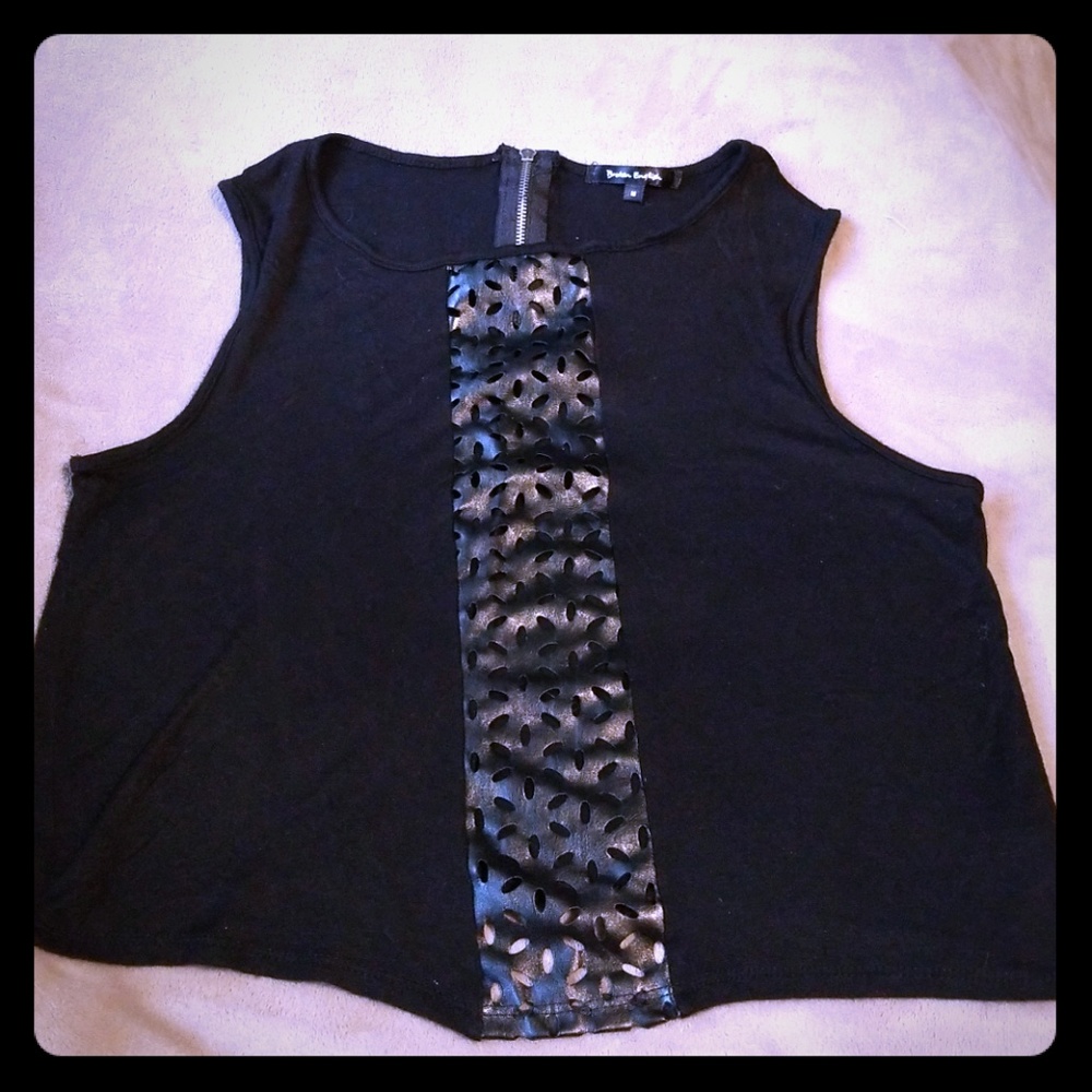 5/$20 BLACK ENGLISH TANK TOP